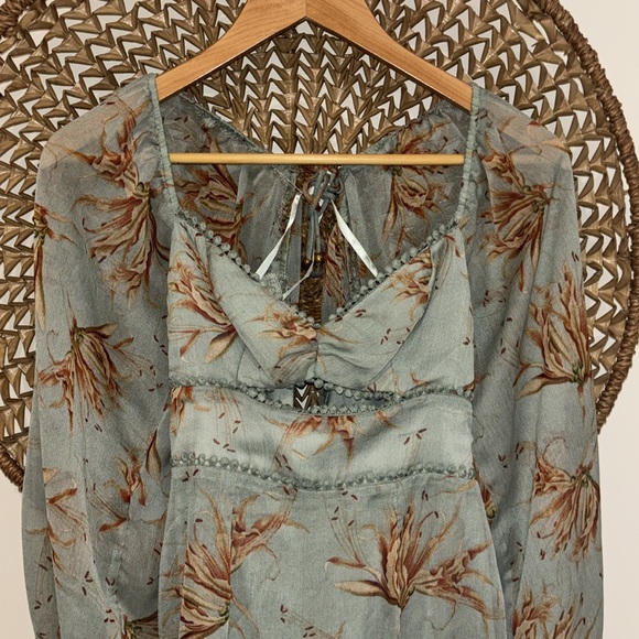 Hello Molly Floral Print Dress with Ruffle Hem size small - Picture 2 of 5